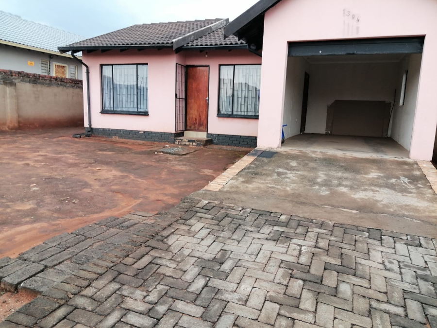 2 Bedroom Property for Sale in Tlhabane West North West